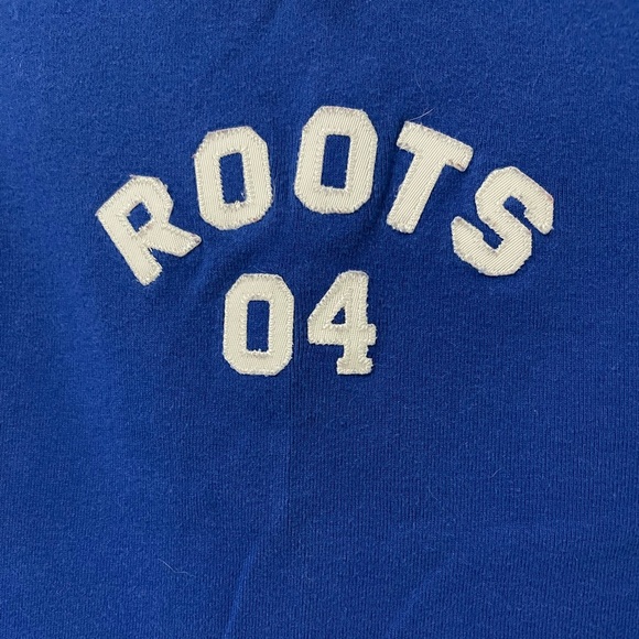 Roots Athletics Jersey Tank Top Patch Graphic Blue & White Muscle Tee - Picture 5 of 5